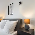 Mint: Design – Parken – Küche – Wifi Apartamento *